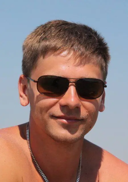 Я Владислав, 35, знакомлюсь без обязательств в Ялте