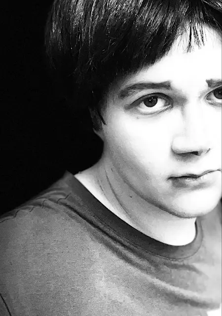 Я Макар, 18, из Оренбурга, ищу знакомства без обязательств