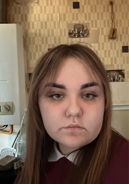 Анастасия из Сыктывкара, мне 21, познакомлюсь для общения