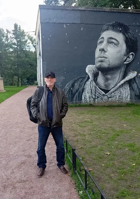 Роман из Санкт-Петербурга, ищу на сайте знакомства на одну ночь