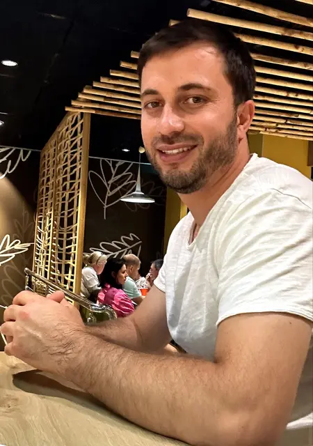 Мурат из Черкесска, мне 33, познакомлюсь на одну ночь