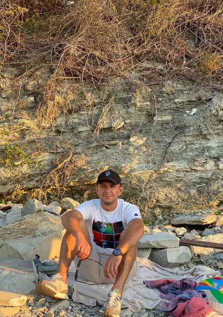 Я Александр, 40, из Геленджика, ищу знакомство для постоянных отношений