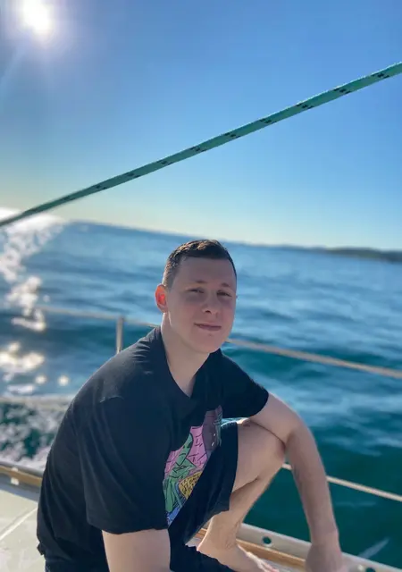 Я Даниил, 28, из Сыктывкара, ищу знакомство для общения