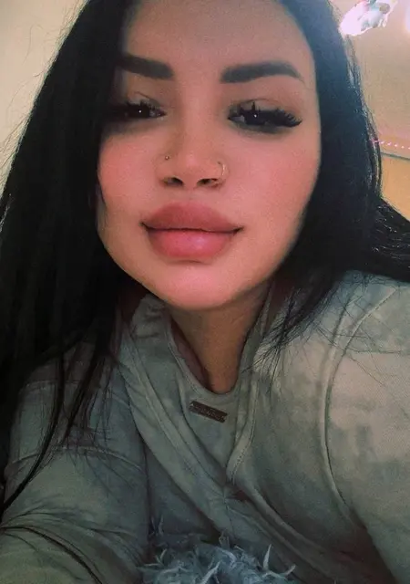 Ксения из Вологды, мне 28, познакомлюсь без обязательств