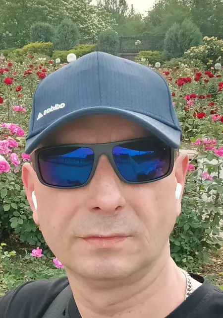 Я Александр, 42, из Ростова-на-Дону, ищу знакомство для постоянных отношений