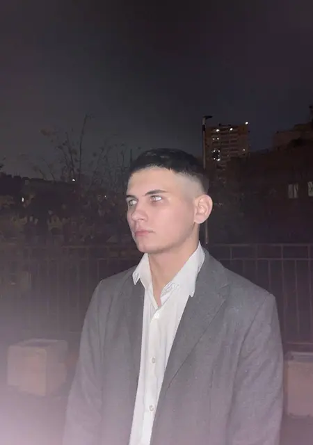 Денис из Дзержинска, мне 22, познакомлюсь для приятного времяпровождения