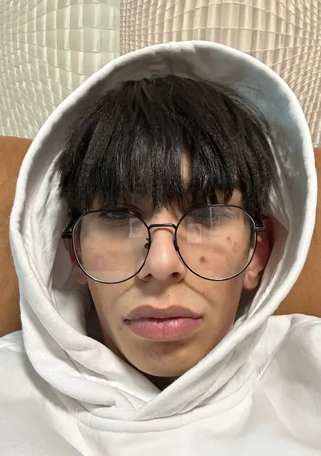 Я Ярослав, 19, знакомлюсь на одну ночь в Домодедове