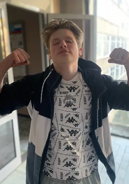 Я Егор, 19, знакомлюсь без обязательств в Владимире