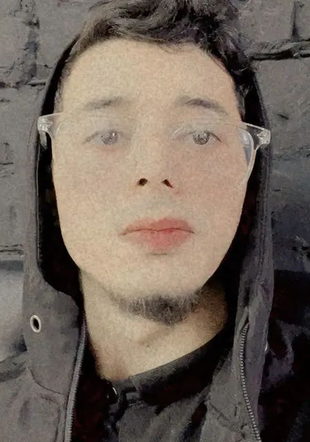 Руслан из Астрахани, ищу на сайте знакомства на одну ночь