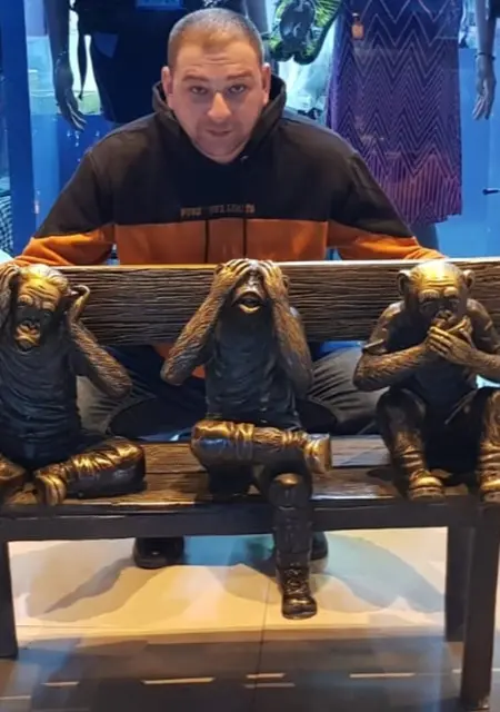 Александр из Энгельса, мне 40, познакомлюсь на одну ночь