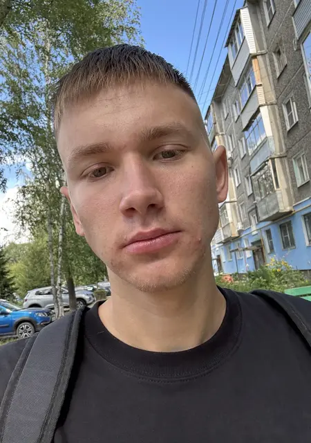 Я Владимир, 21, из Нижнего Новгорода, ищу знакомство для вирта
