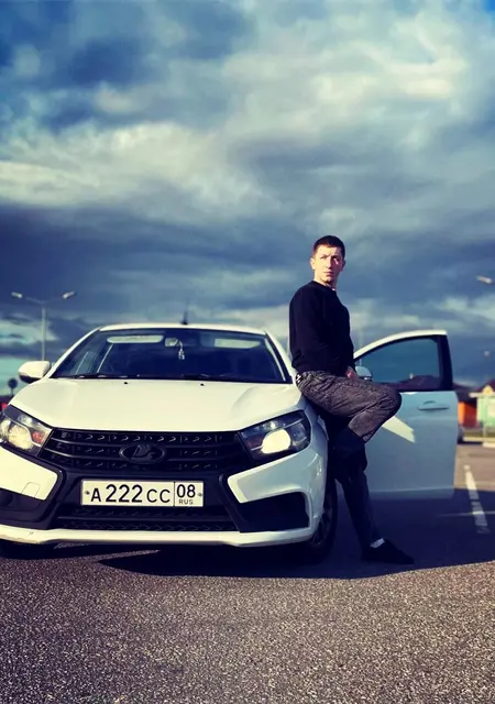 Adam из Азова, ищу на сайте дружбу