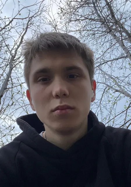 Михаил из Мурманска, мне 21, познакомлюсь для открытые отношения