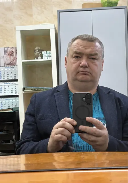 Я Владимир, 48, знакомлюсь для дружбы в Москве