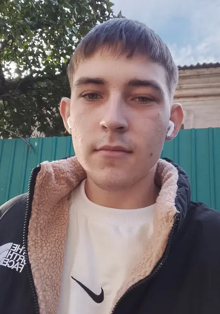 Максим из Краснодара, ищу на сайте знакомства на одну ночь