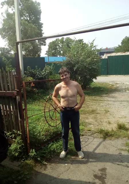 Я Виктор, 60, знакомлюсь для дружбы в Владивостоке
