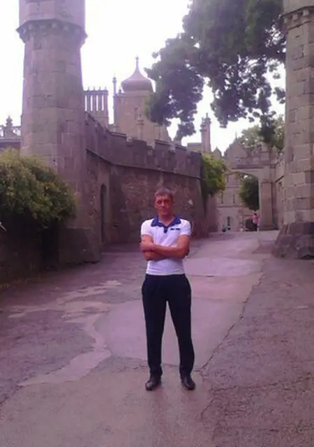 Дима из Абинска, мне 42, познакомлюсь на одну ночь