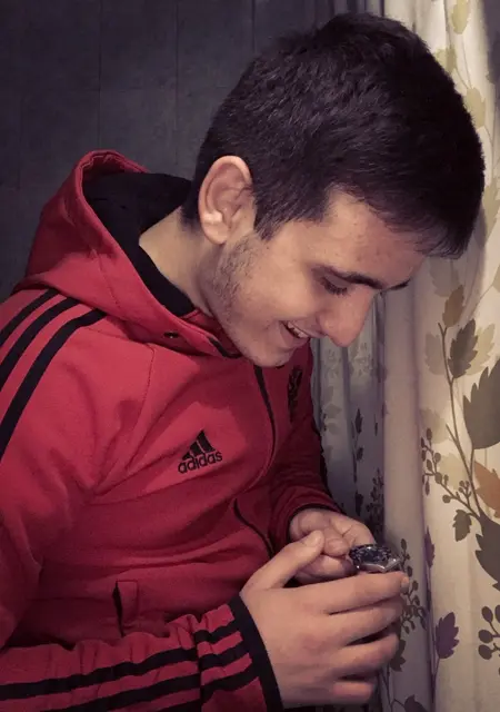 Я Миша, 25, из Новокубанска, ищу знакомства без обязательств