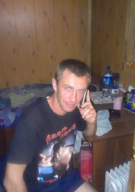 Я Саша, 47, знакомлюсь для дружбы в Отрадном