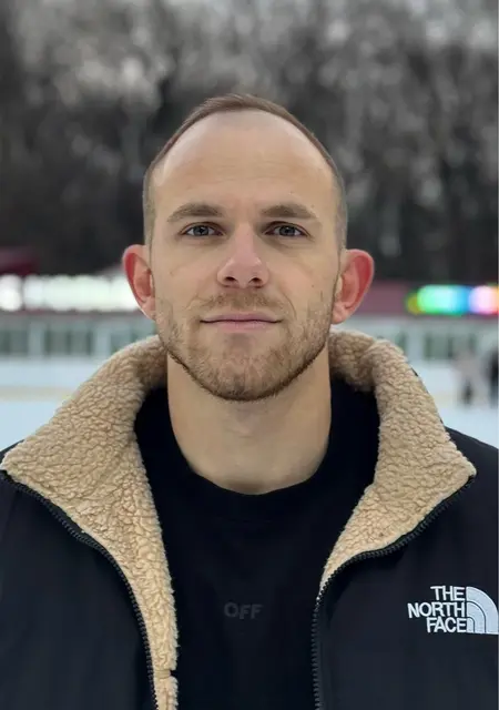 Я Антон, 26, из Михайловска, ищу знакомство для постоянных отношений