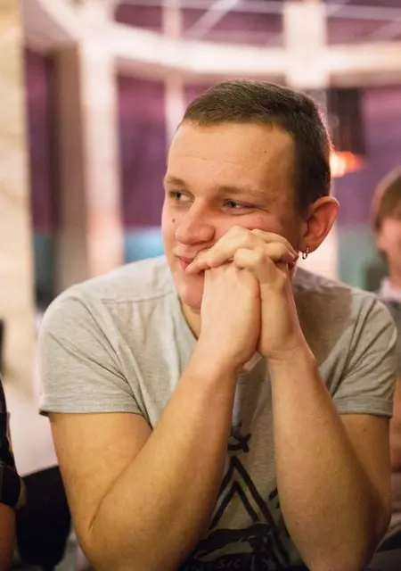 Я Максим, 29, из Орла, ищу знакомства на одну ночь