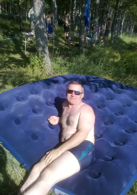 Макс из Белебея, мне 58, познакомлюсь без обязательств