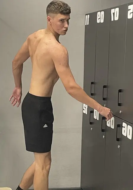 Никита из Хабаровска, ищу на сайте знакомства без обязательств