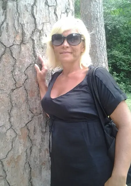 Лиза из Иванова, ищу на сайте знакомства на одну ночь