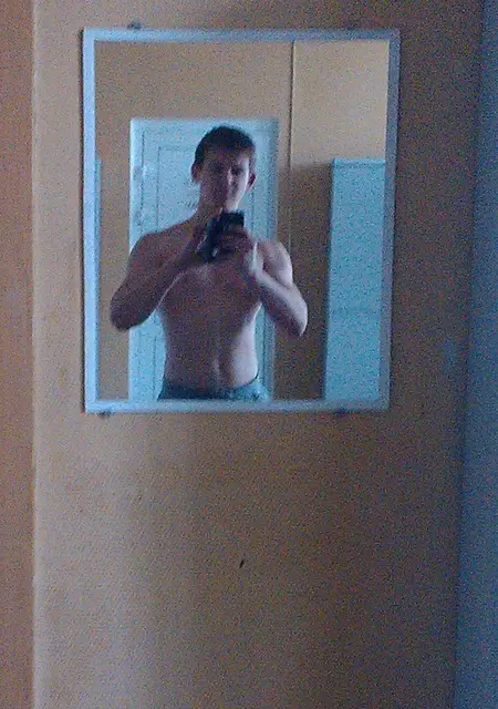 Я Александр, 31, из Твери, ищу знакомства без обязательств