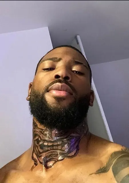 Я Джонсон, 27, знакомлюсь для общения в Ростове-на-Дону