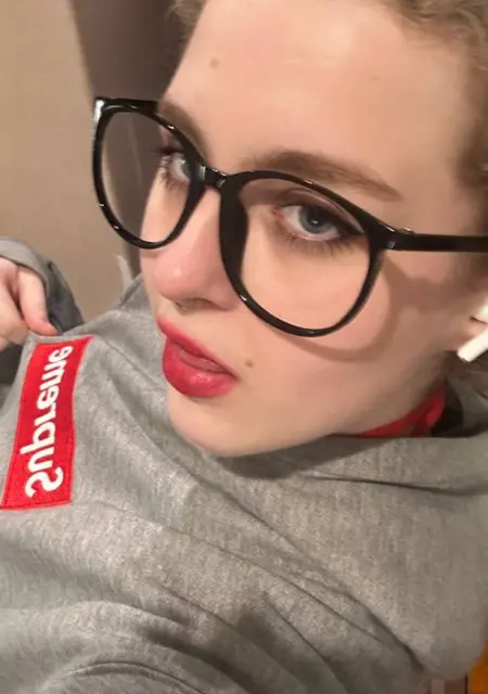 Я Мери Джейн, 18, знакомлюсь без обязательств в Санкт-Петербурге