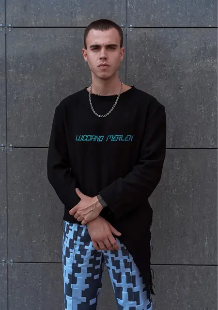 Я Илья, 25, знакомлюсь на одну ночь в Энгельсе