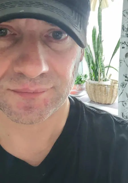 Саша из Апатитов, ищу на сайте знакомства на одну ночь