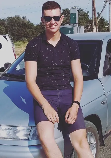 Я Денис, 29, знакомлюсь для постоянных отношений в Саратове