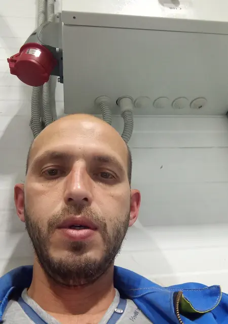 Я Алексей, 41, из Кирова, ищу знакомство для постоянных отношений