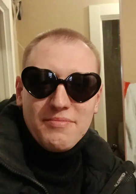 Я Олег, 32, знакомлюсь для постоянных отношений в Пскове