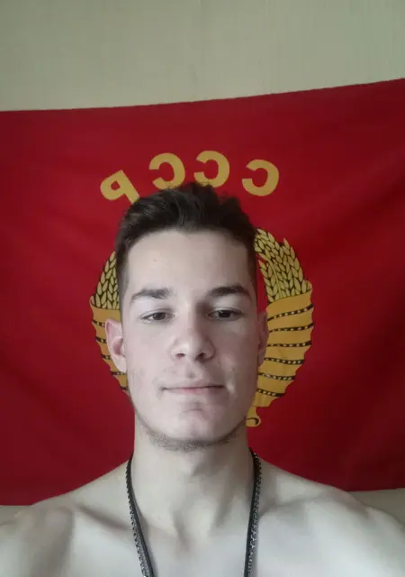 Даня из Новосибирска, мне 21, познакомлюсь без обязательств