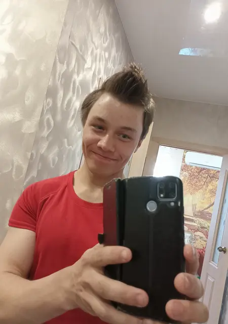 Данил из Биробиджана, мне 25, познакомлюсь без обязательств