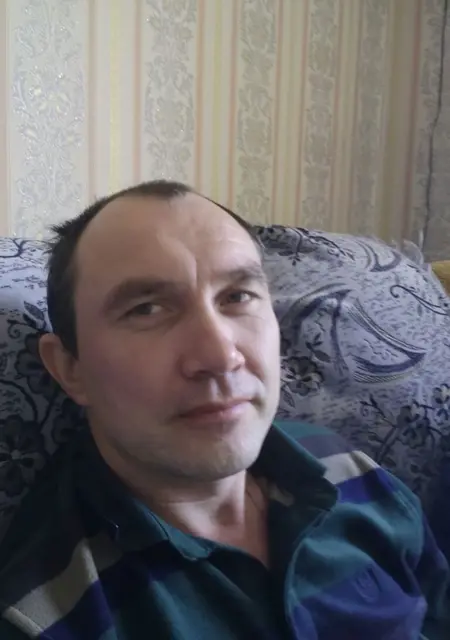 Константин из Крымска, ищу на сайте знакомства без обязательств