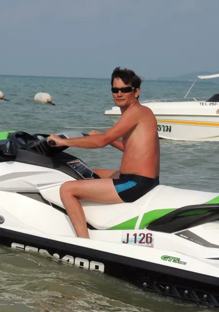 Я Xxxx, 52, знакомлюсь без обязательств в Белове