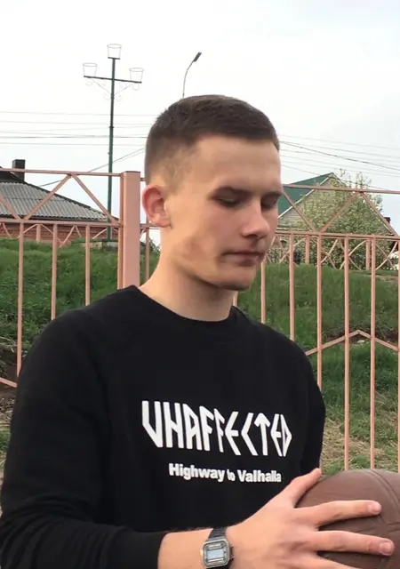 Я Артём, 22, знакомлюсь без обязательств в Ангарске