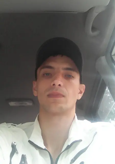 Максмеханик из Уссурийска, ищу на сайте знакомства на одну ночь