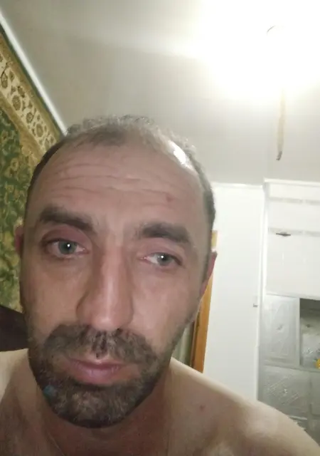 Я Алиасхаб, 46, из Махачкалы, ищу знакомство для постоянных отношений