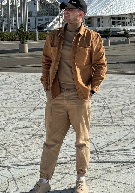 Марк из Улан-Удэ, мне 27, познакомлюсь на одну ночь