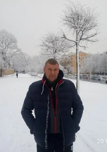 Я Николай, 44, из Керчи, ищу знакомство для вирта