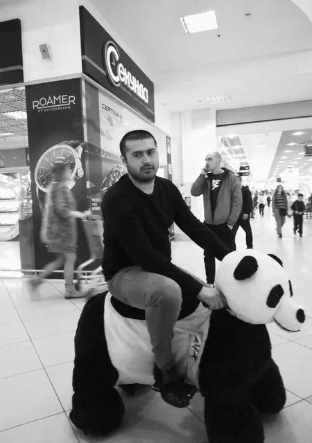 Я Амил, 31, из Саратова, ищу знакомства без обязательств