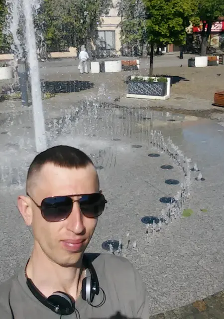 Я Степан, 34, из Львова, ищу знакомство для приятного времяпровождения