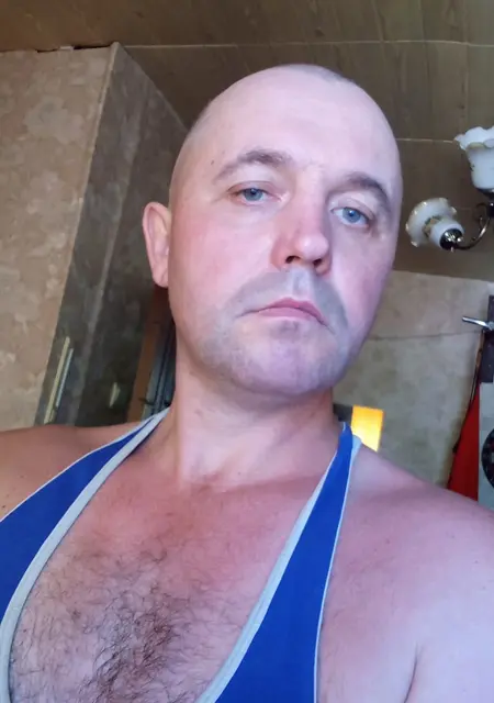 Я Денис, 43, из Кинешмы, ищу знакомства без обязательств
