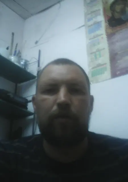 Я Евгений, 40, из Орла, ищу знакомства без обязательств