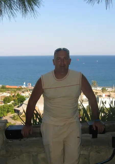 Я Vova, 64, из Долгопрудного, ищу знакомства без обязательств